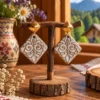 Ročno izdelani keramični uhani iz stoneware gline